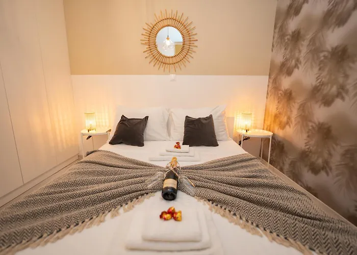 Pool And Breakfast Apartments Villa Maro