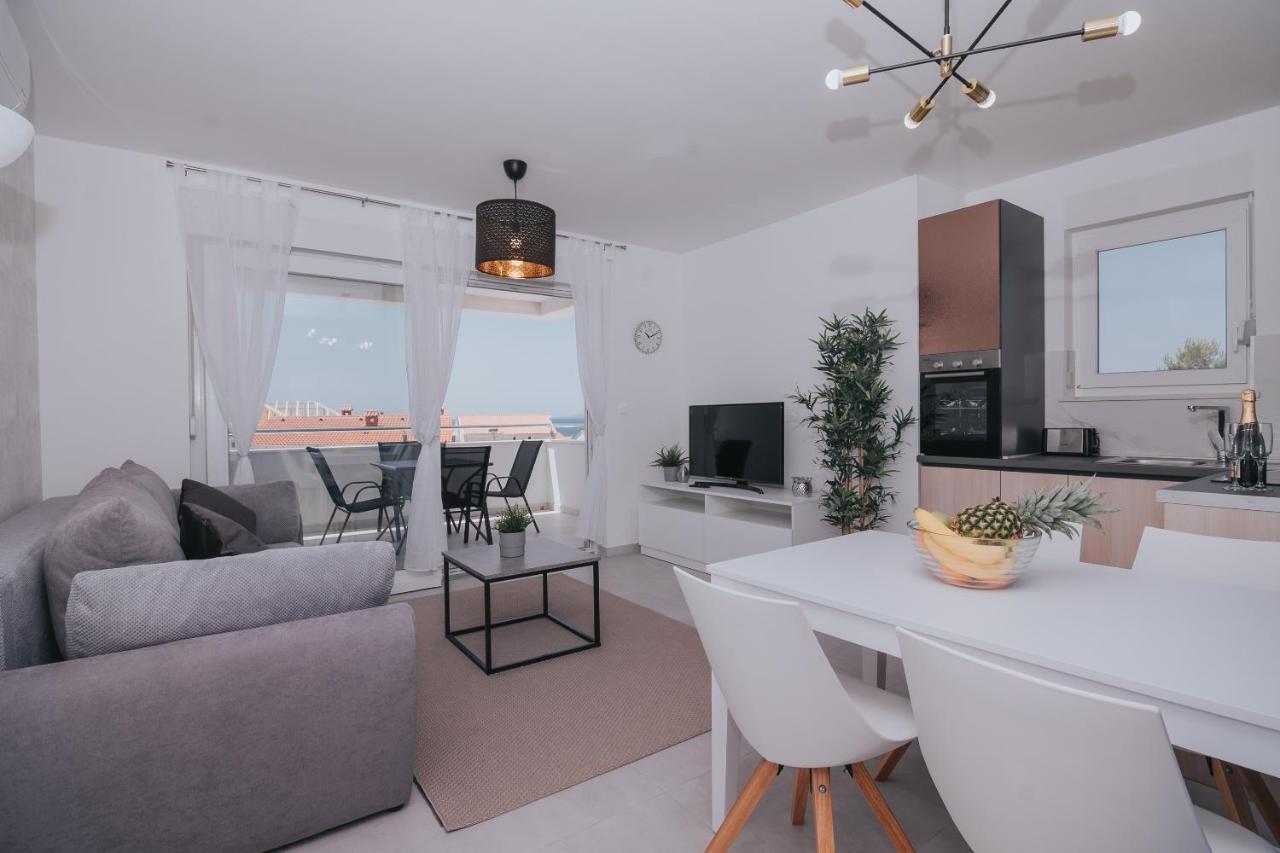 Apartament Pool And Breakfast Maro