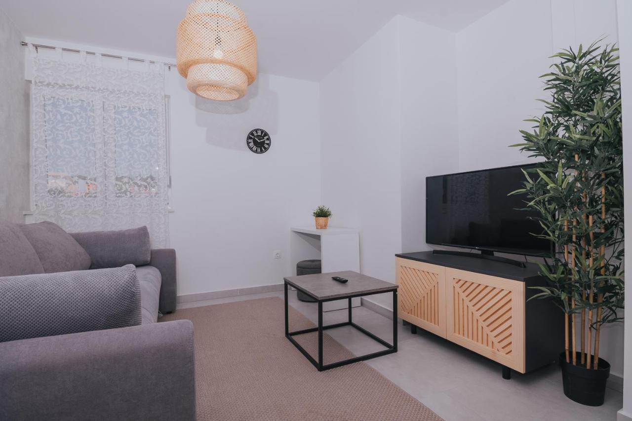 Apartament Pool And Breakfast Maro *